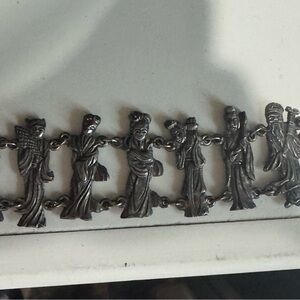 Vintage/antique Asian Silver colored Bracelet with Detailed Figures